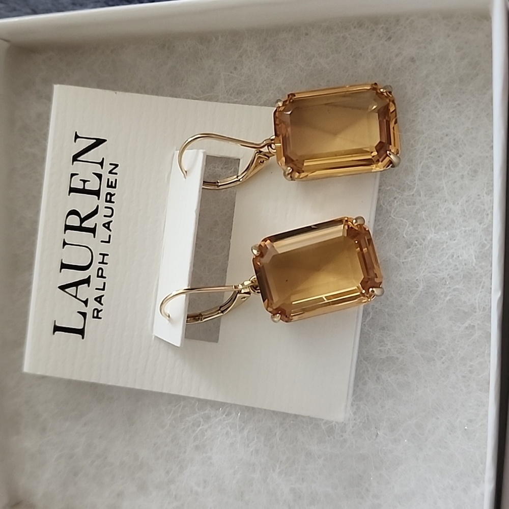 LAUREN Ralph Lauren